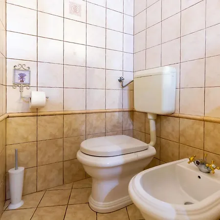 Alba 407s Holiday home Sivati