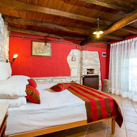 Holiday home Alba 407s